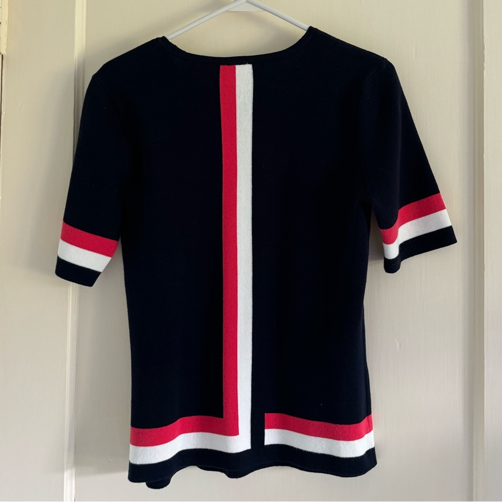 CAbi Style #5134 Hampton Shell Short Sleeve Top, Size Medium - Picture 3 of 7